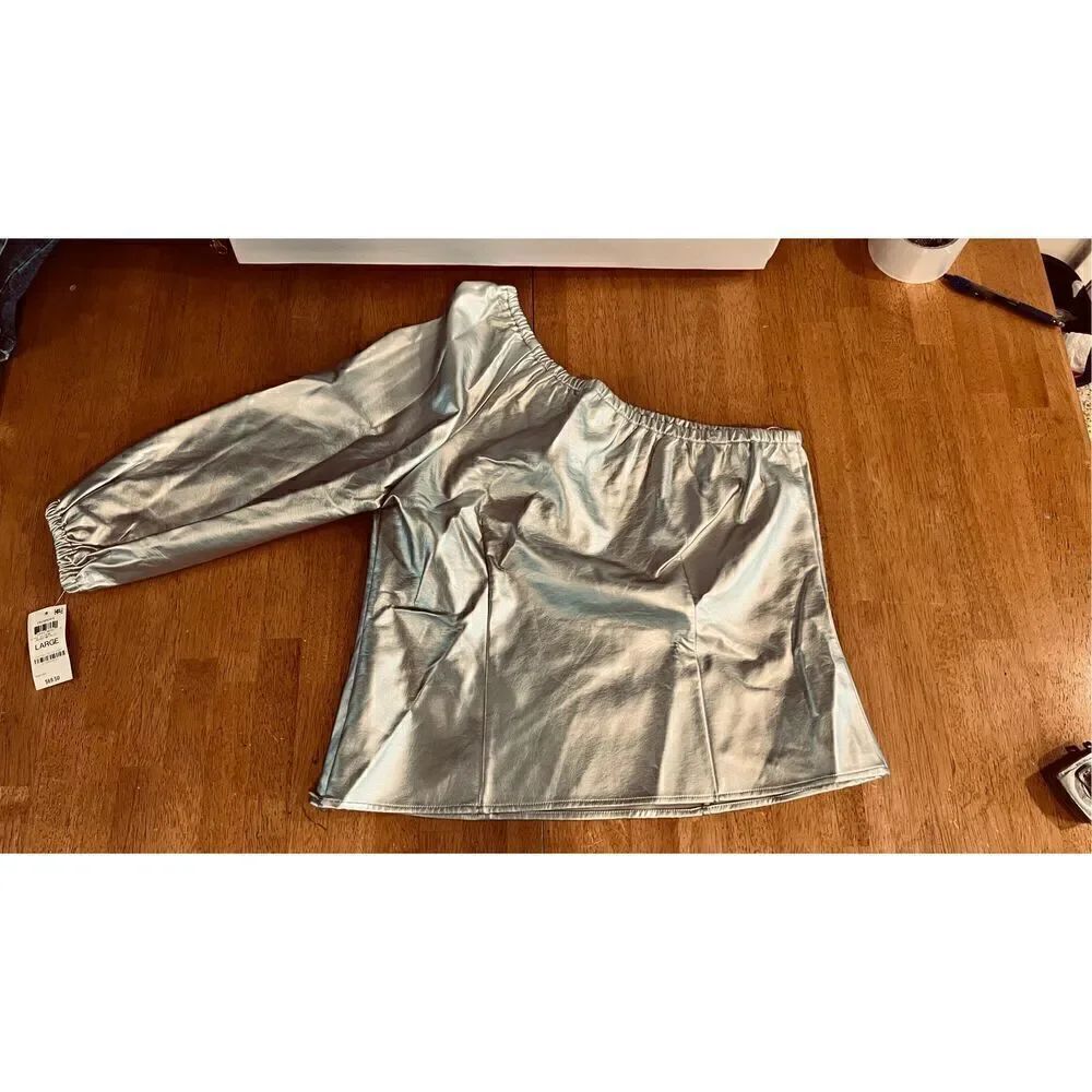 Inc International Concepts Silver Faux Leather Darted One Sleeved Party Top SZ L - Picture 7 of 11